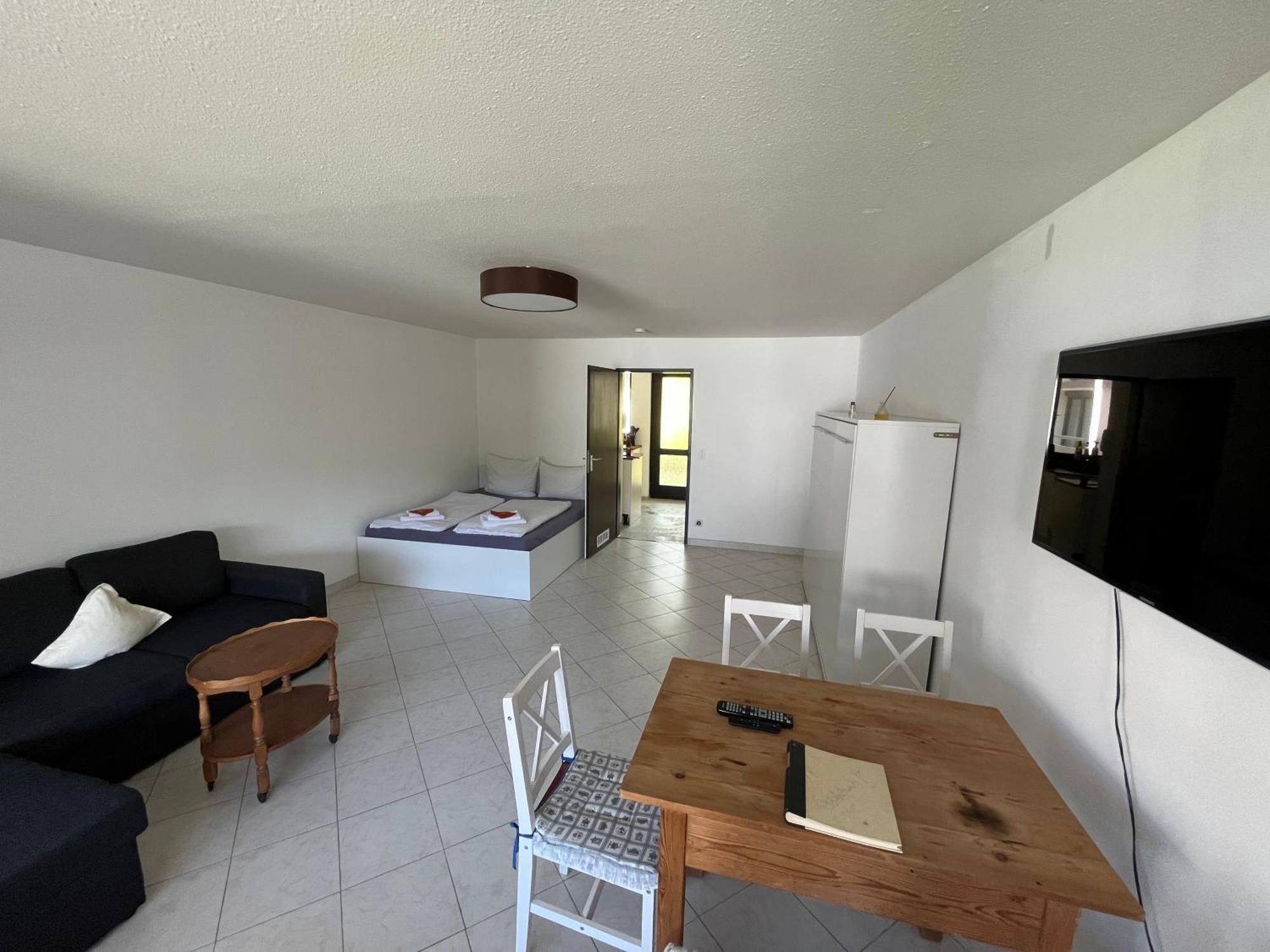 Ferienwohnung Im Herzen Von โอเบอร์สเทาเฟิน ภายนอก รูปภาพ